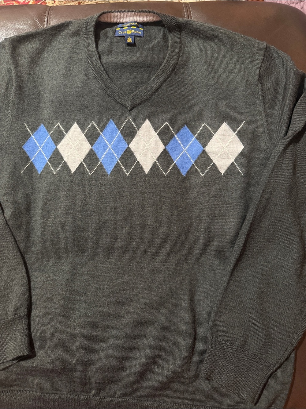 Club Room Men's Charcoal V-Neck Argyle Sweater - Blue & Gray
